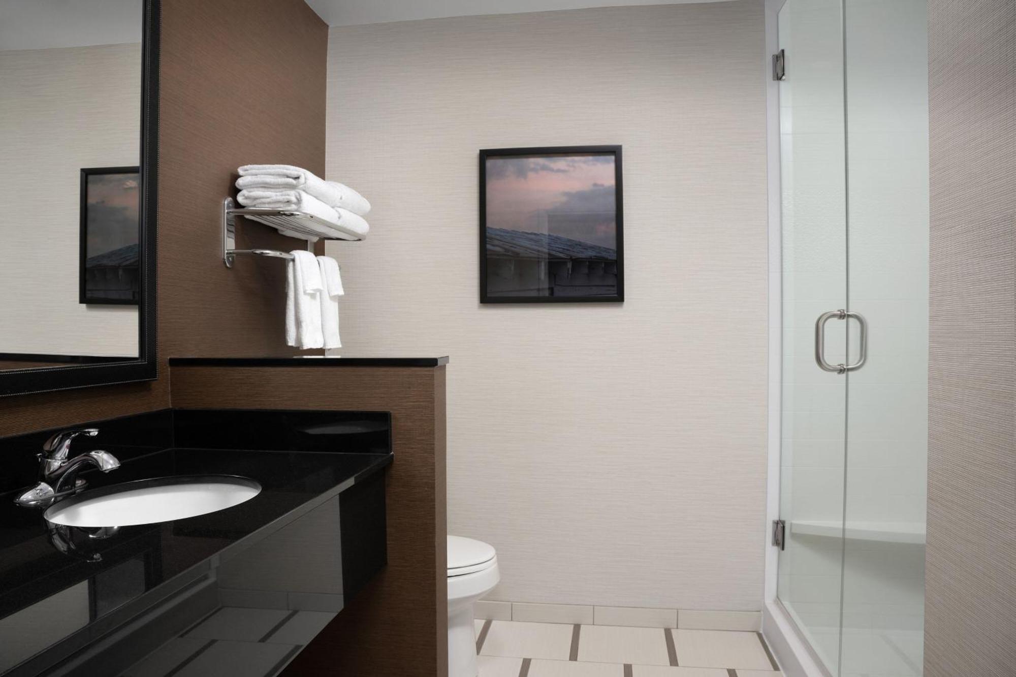 Fairfield Inn & Suites By Marriott Sioux Falls Airport Bagian luar foto
